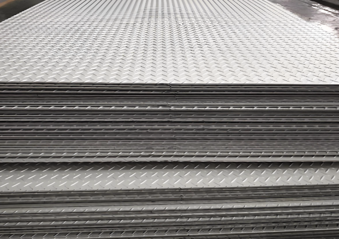 泰州不锈钢防滑板厂家电话